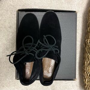 Frye Women’s Black Suede Chukka Boots